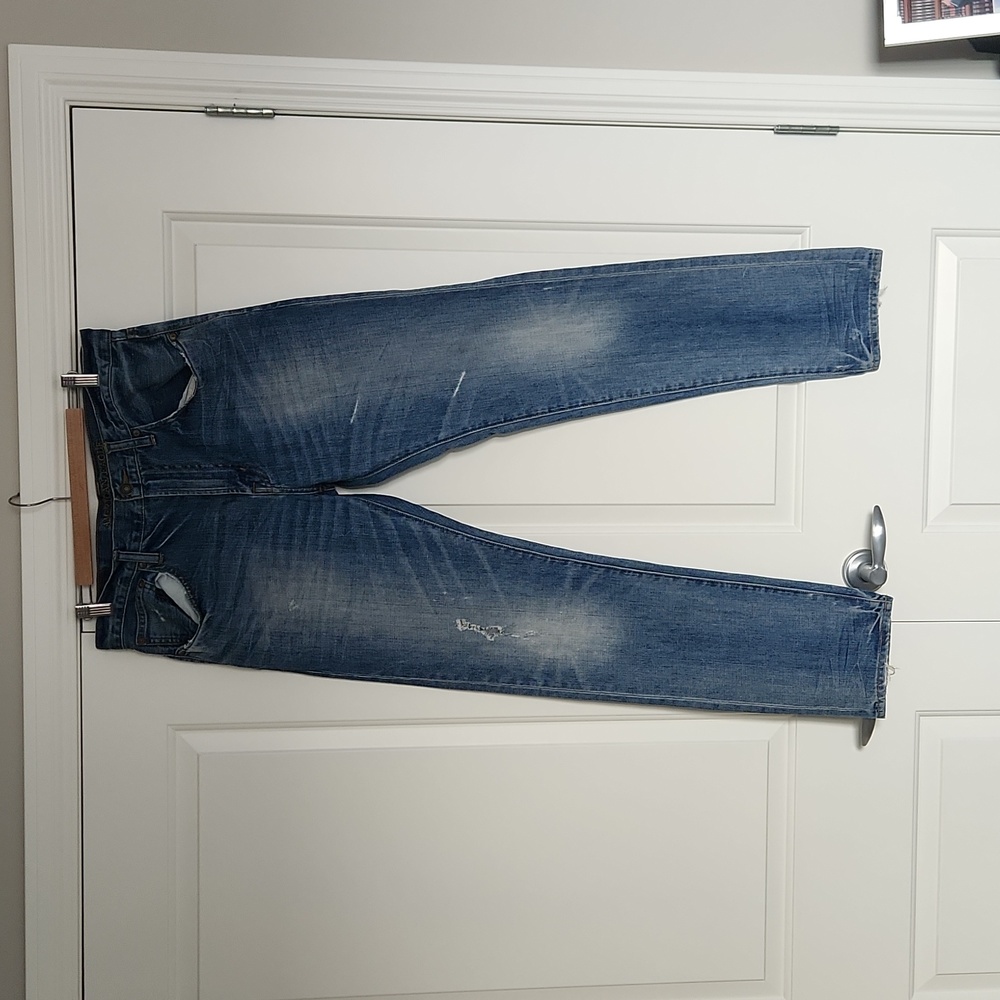 American Eagle Distressed Taper Jeans